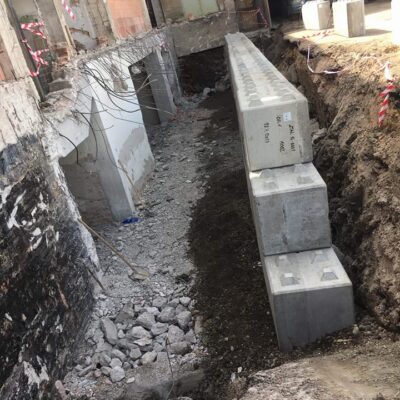 Opěrná stěna – Chvaletice