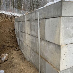 Aš – opěrná stěna – betonové blok